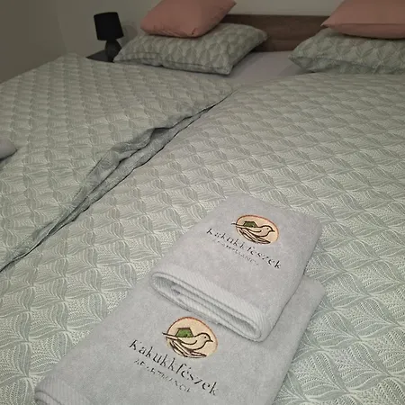 Kakukkfeszek Apartament *